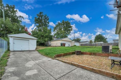 4415 Russell Avenue Parma OH 44134