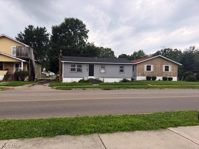 1112 N Water Street Uhrichsville OH 44683