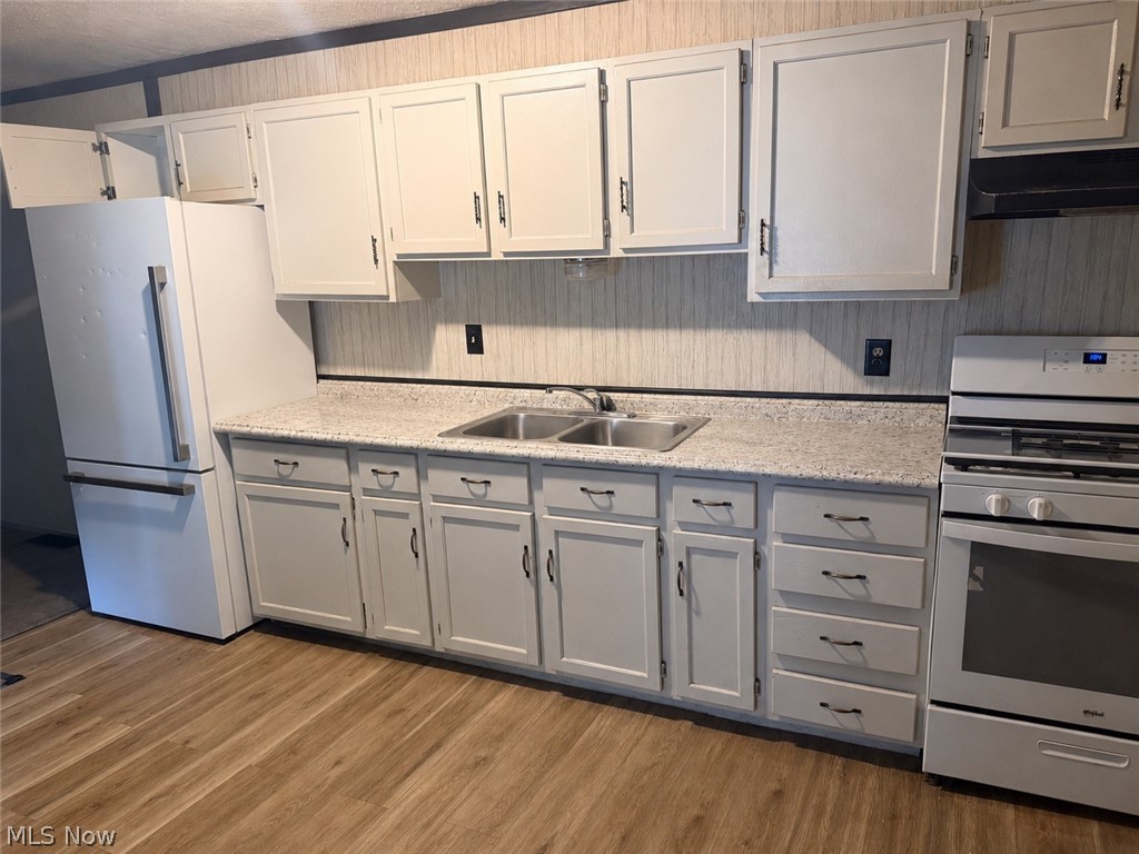 1112 N Water Street Uhrichsville OH 44683