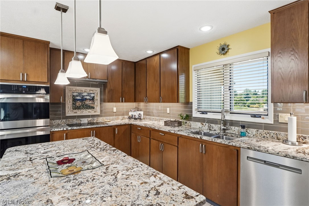 21300 Oak Bark Trail Strongsville OH 44149