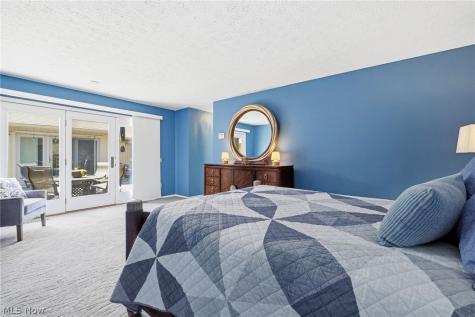 21300 Oak Bark Trail Strongsville OH 44149