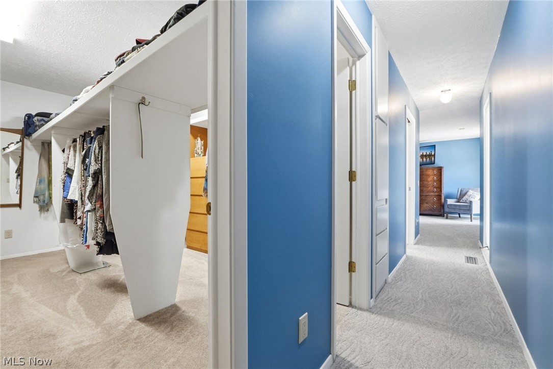 21300 Oak Bark Trail Strongsville OH 44149
