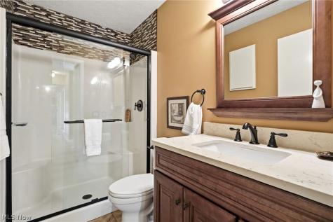 21300 Oak Bark Trail Strongsville OH 44149