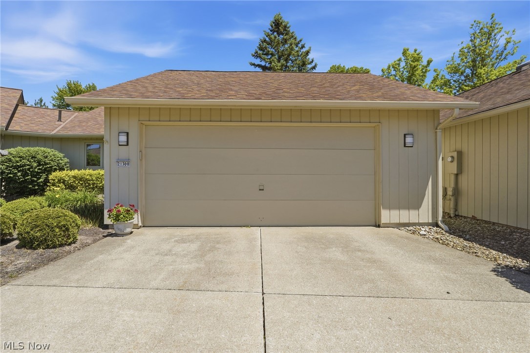 21300 Oak Bark Trail Strongsville OH 44149