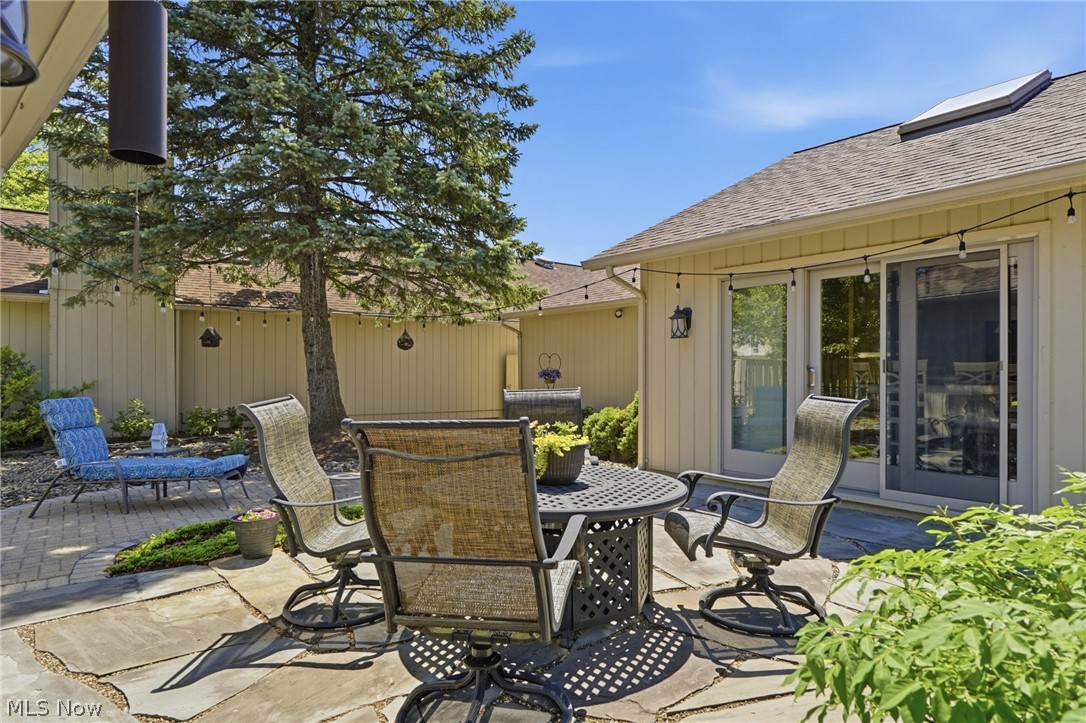 21300 Oak Bark Trail Strongsville OH 44149