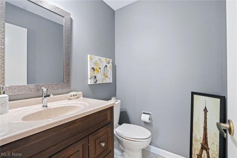 21300 Oak Bark Trail Strongsville OH 44149