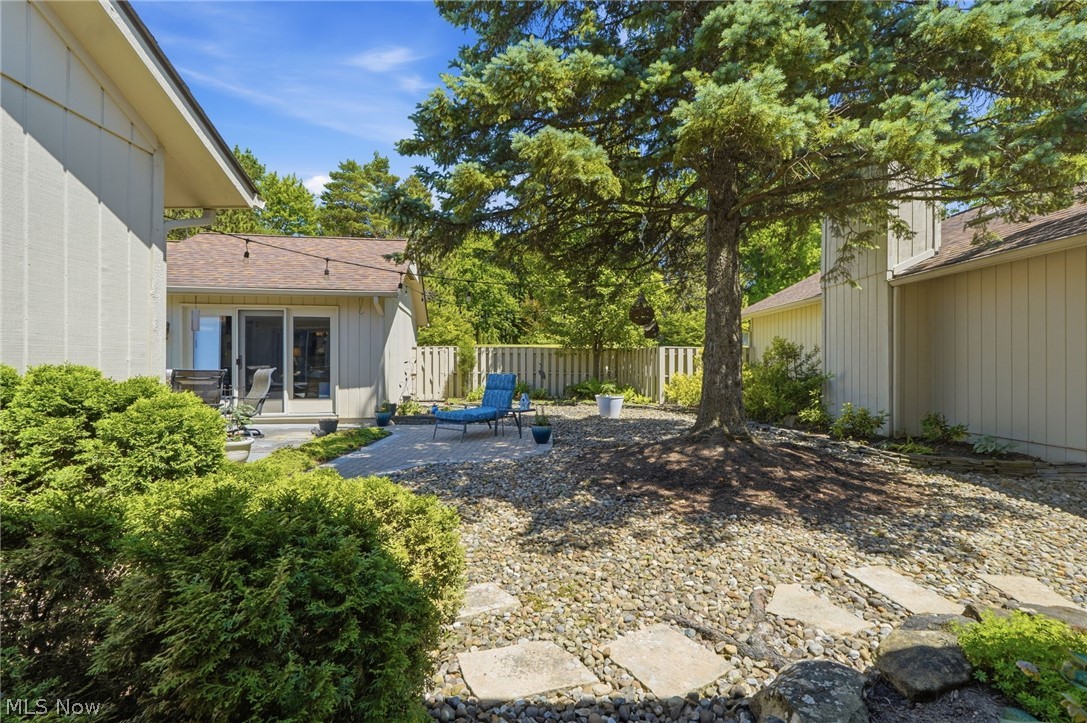 21300 Oak Bark Trail Strongsville OH 44149