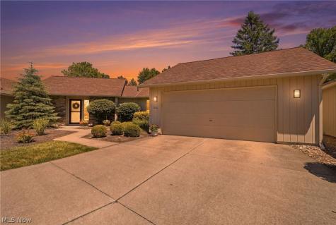 21300 Oak Bark Trail Strongsville OH 44149