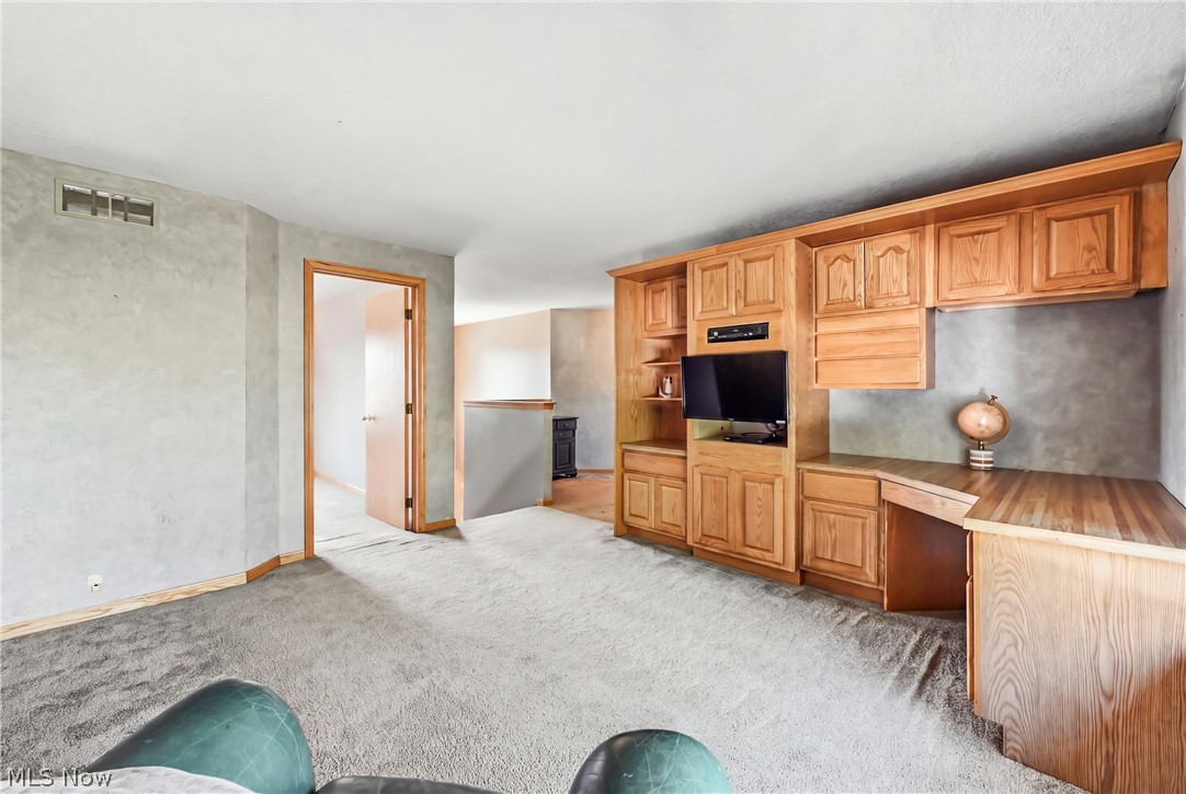 100 Laura Lane Cortland OH 44410