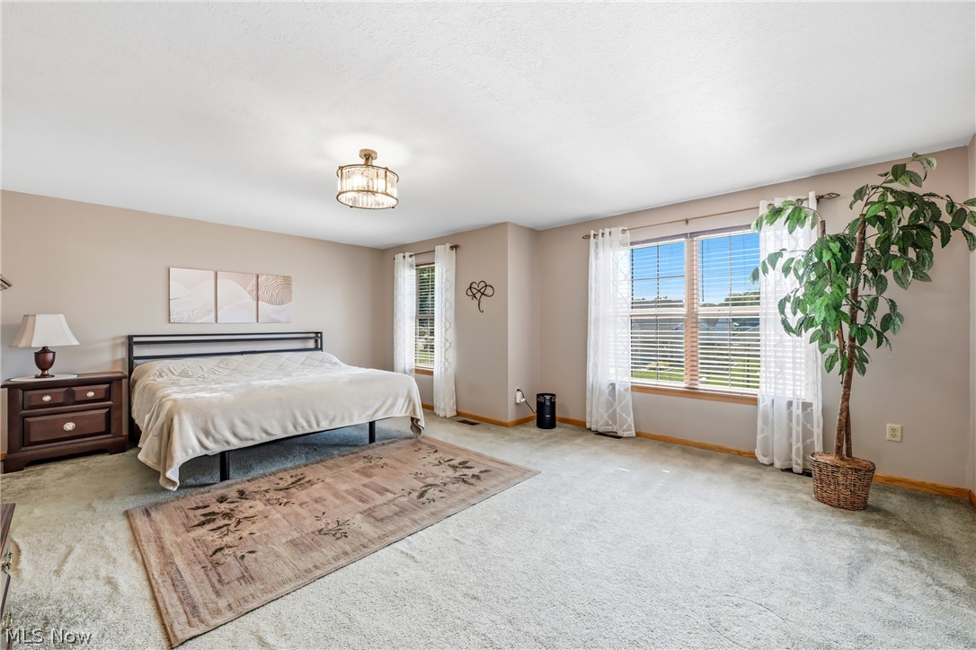 100 Laura Lane Cortland OH 44410