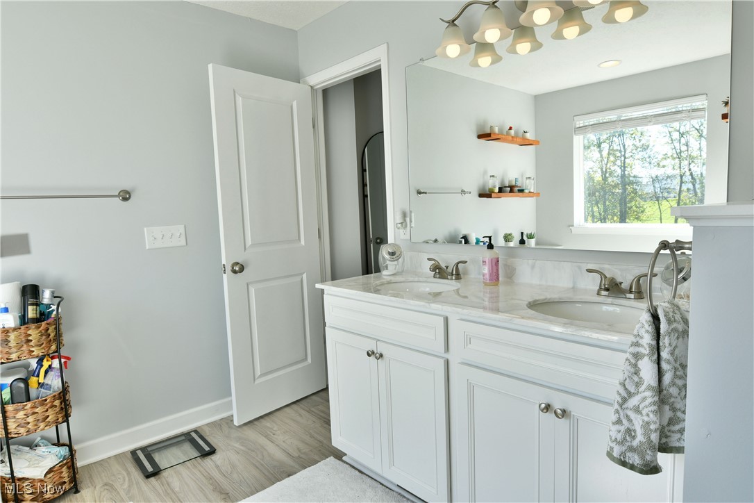 169 Juniper Drive Columbiana OH 44408