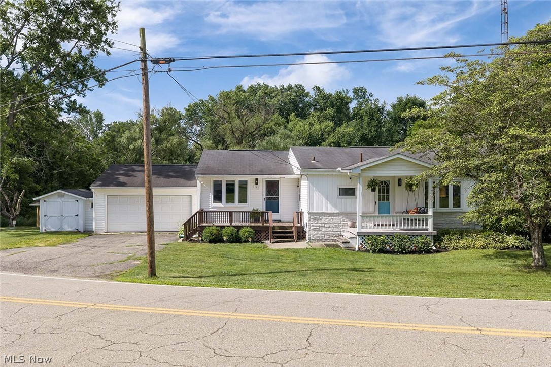 4631 Crystal Lake Avenue NW Canal Fulton OH 44614