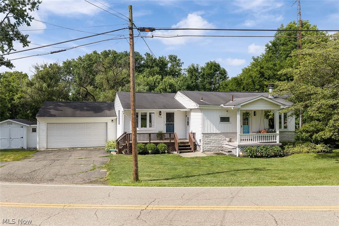 4631 Crystal Lake Avenue NW Canal Fulton OH 44614
