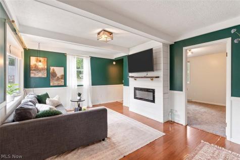 4631 Crystal Lake Avenue NW Canal Fulton OH 44614
