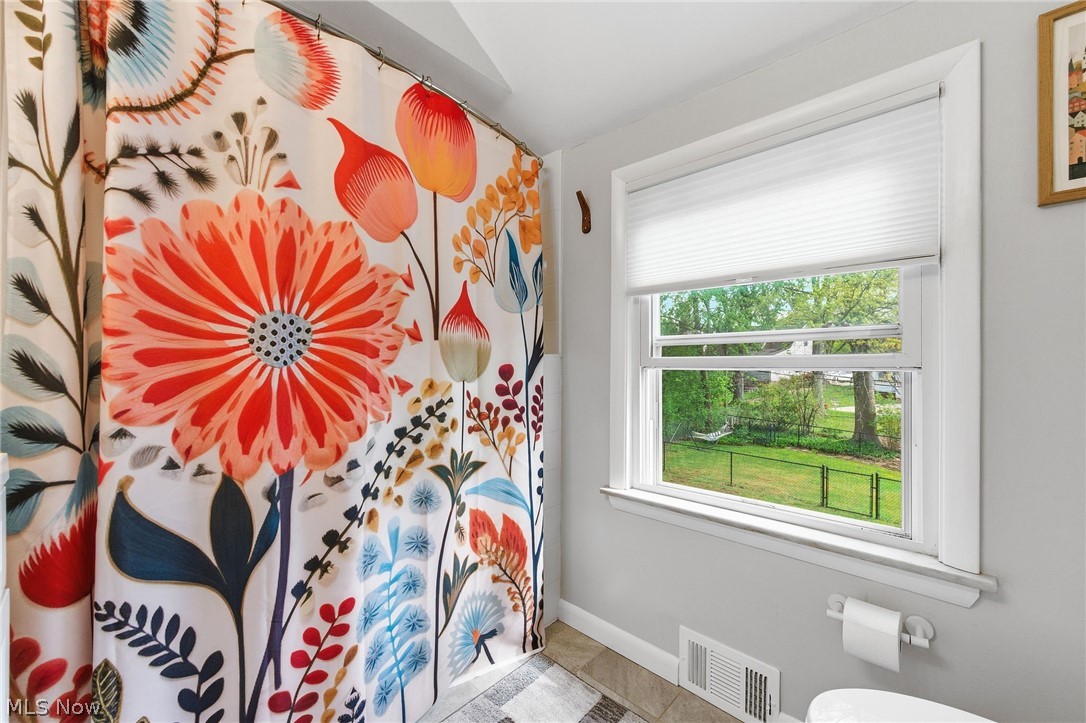 21012 Halburton Road Beachwood OH 44122
