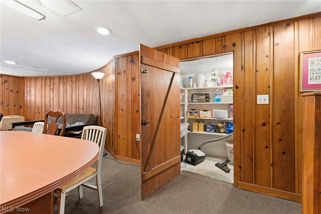 21012 Halburton Road Beachwood OH 44122