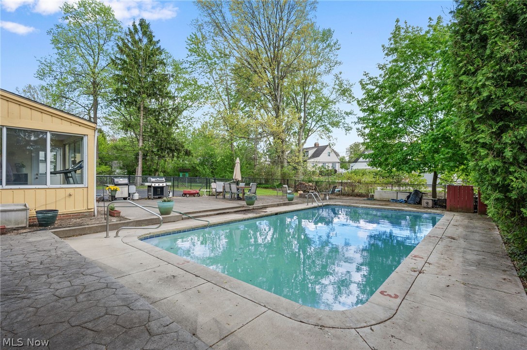 21012 Halburton Road Beachwood OH 44122