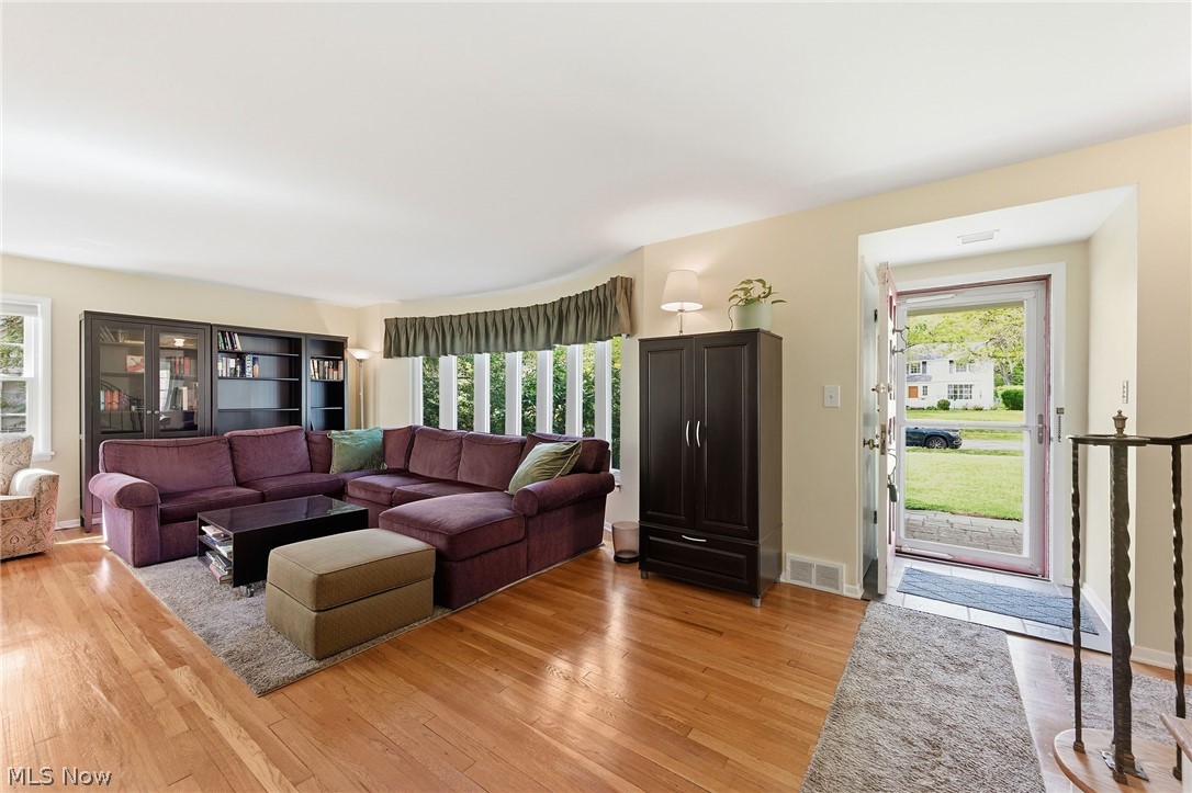 21012 Halburton Road Beachwood OH 44122