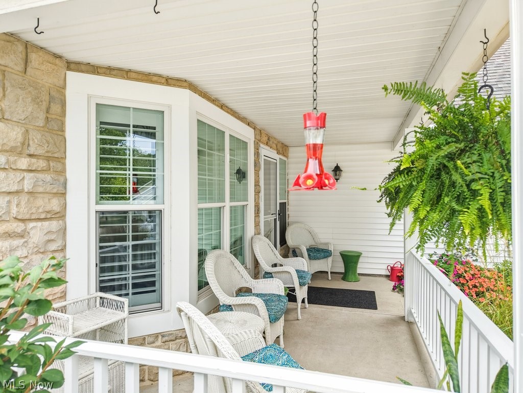 386 Woodside Drive Sagamore Hills OH 44067