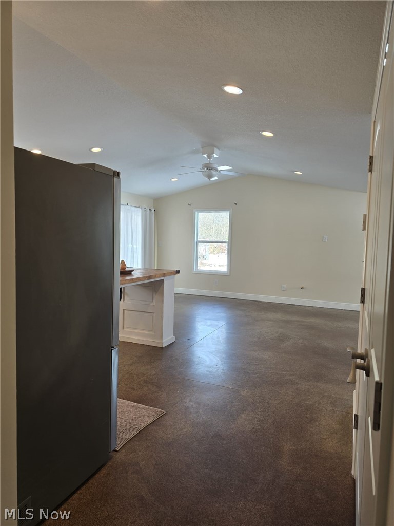 5799 N Park Avenue Warren OH 44481