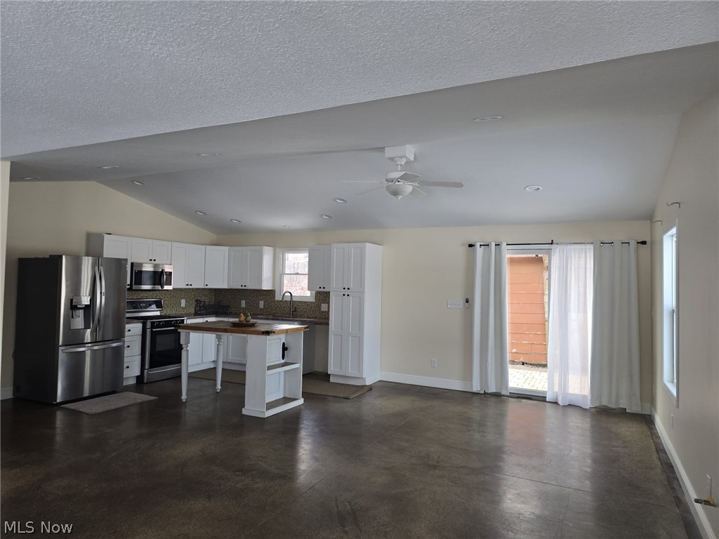 5799 N Park Avenue Warren OH 44481