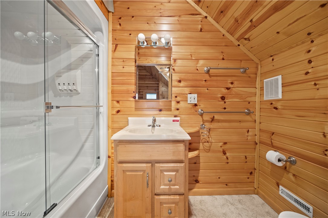 13719 Garfield Road Wakeman OH 44889