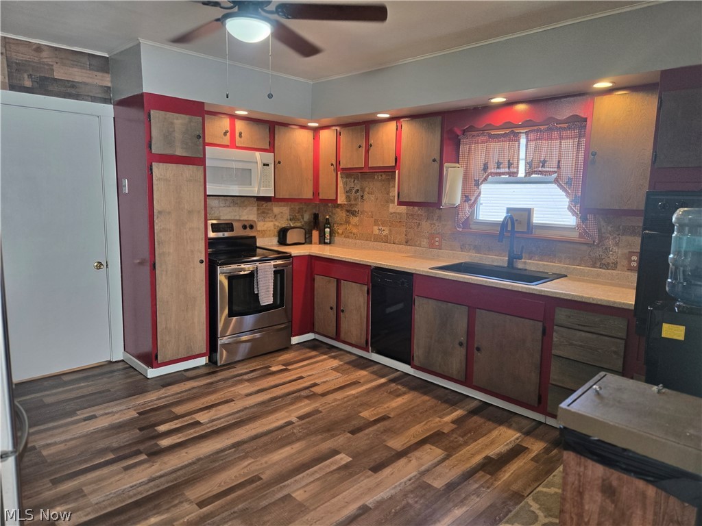 620 Franklin Avenue Conesville OH 43811