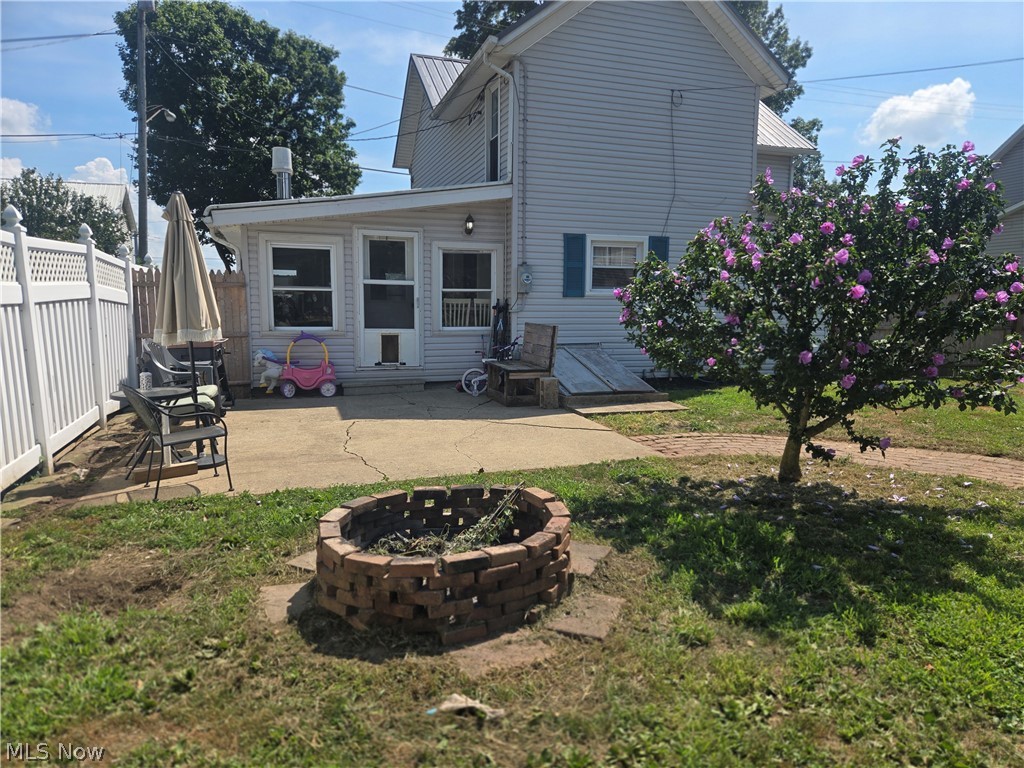 620 Franklin Avenue Conesville OH 43811