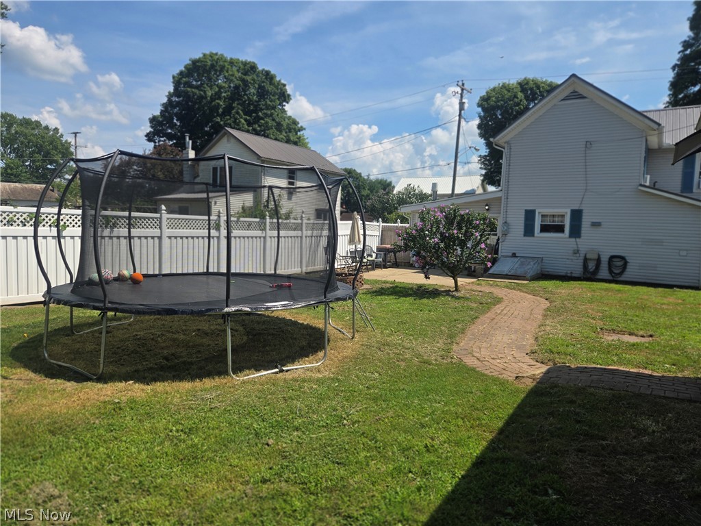 620 Franklin Avenue Conesville OH 43811