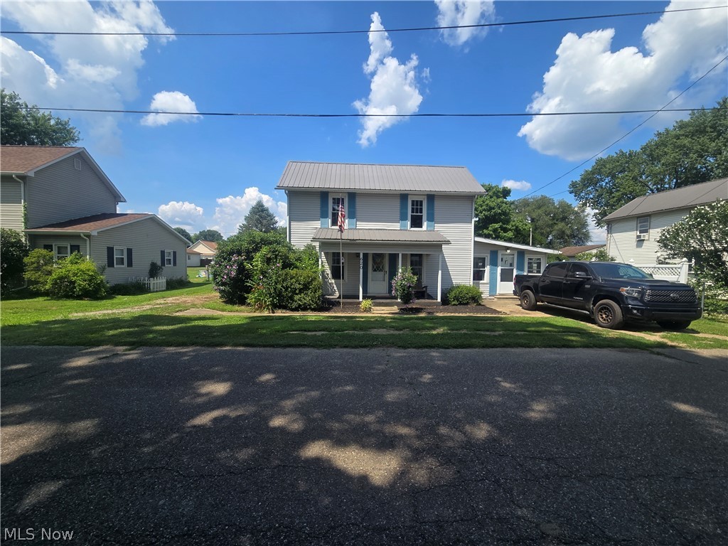 620 Franklin Avenue Conesville OH 43811