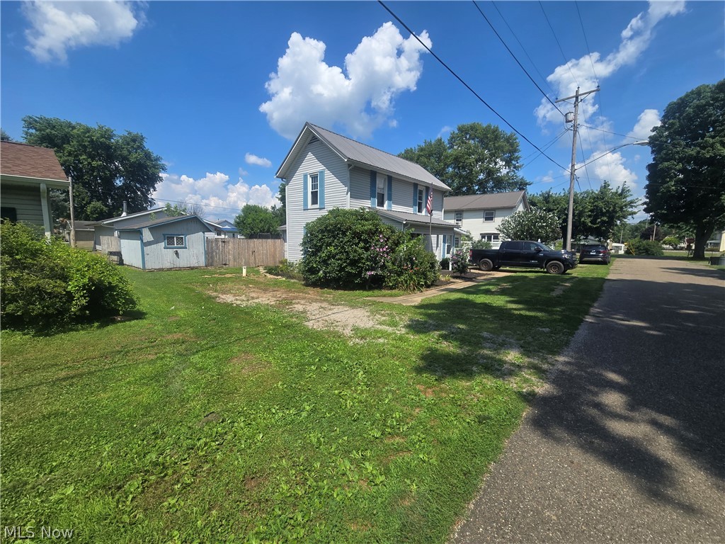620 Franklin Avenue Conesville OH 43811