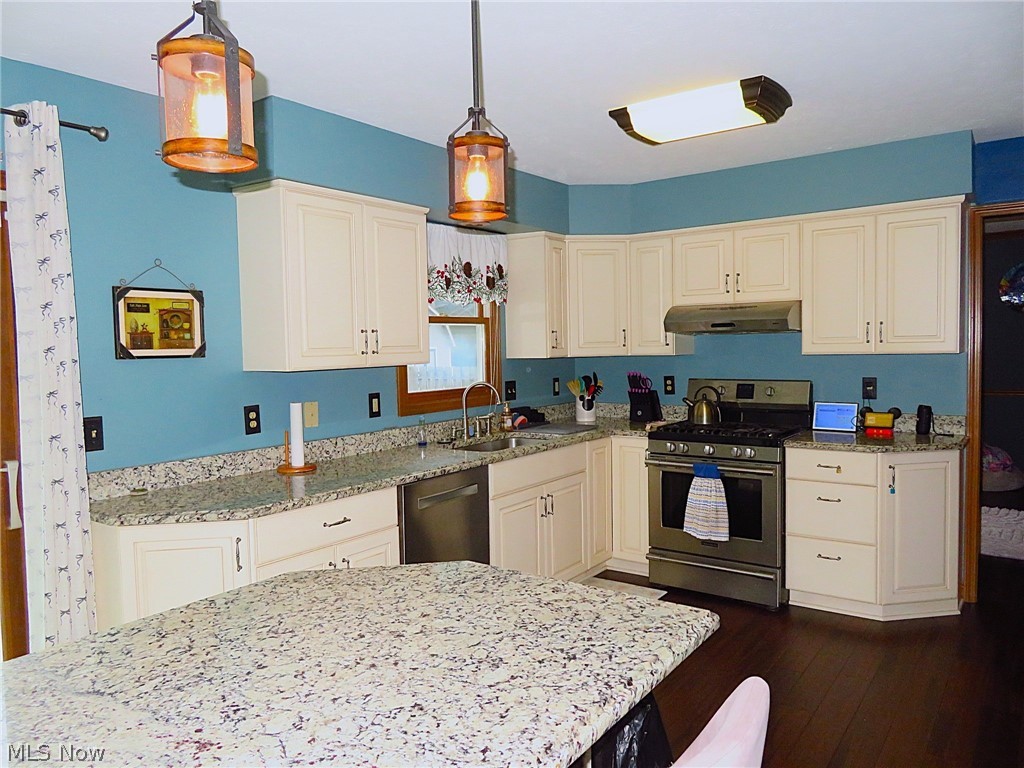 318 Hendrix Boulevard Lagrange OH 44050