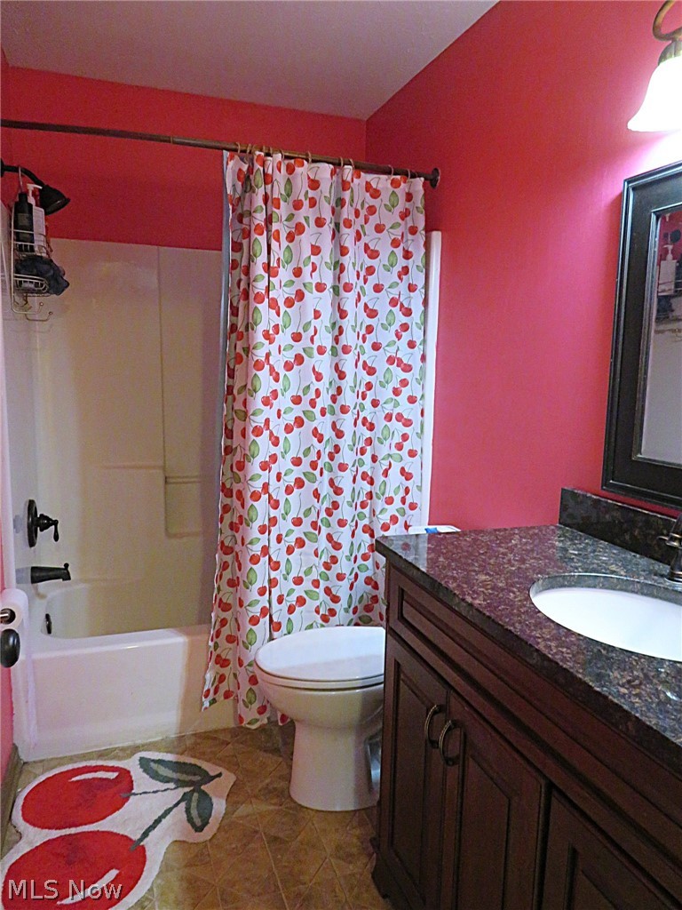 318 Hendrix Boulevard Lagrange OH 44050