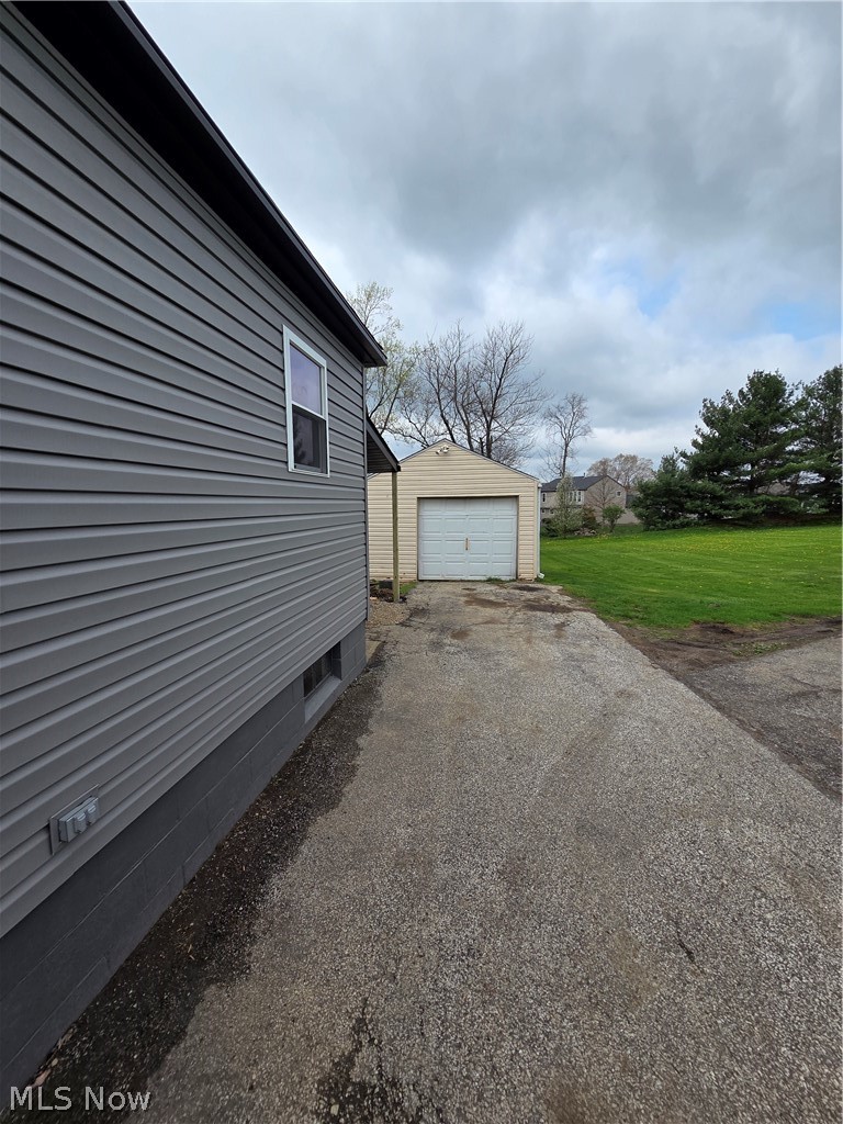 894 N Carpenter Road Brunswick OH 44212