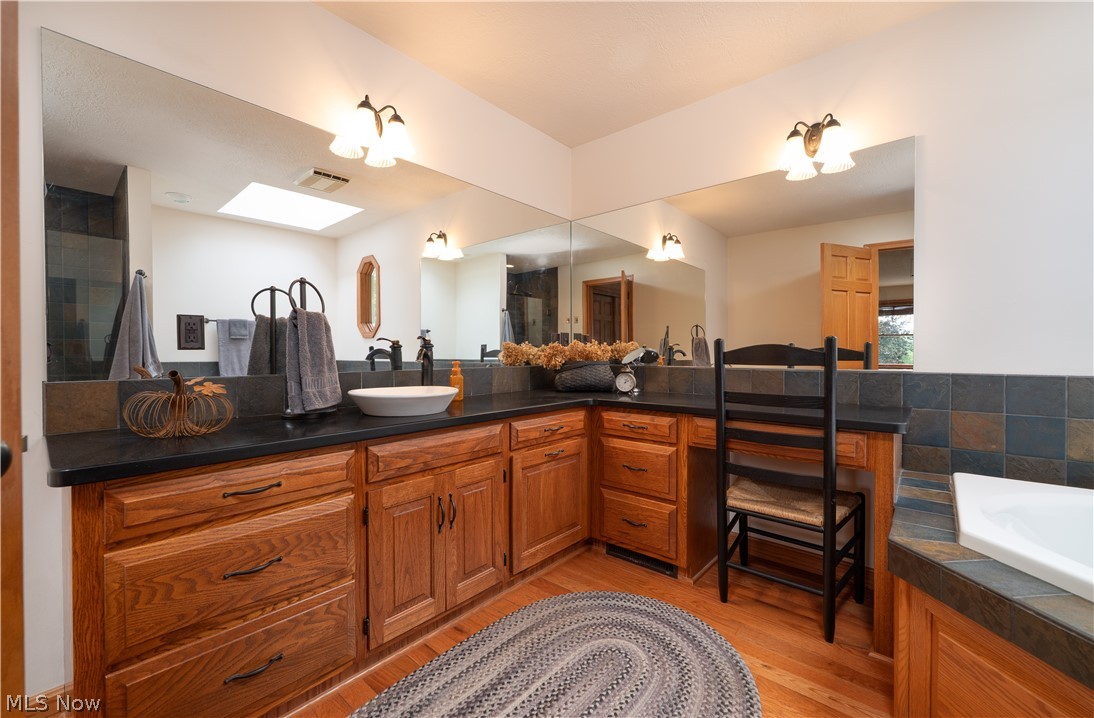 552 Springwood Circle SW New Philadelphia OH 44663
