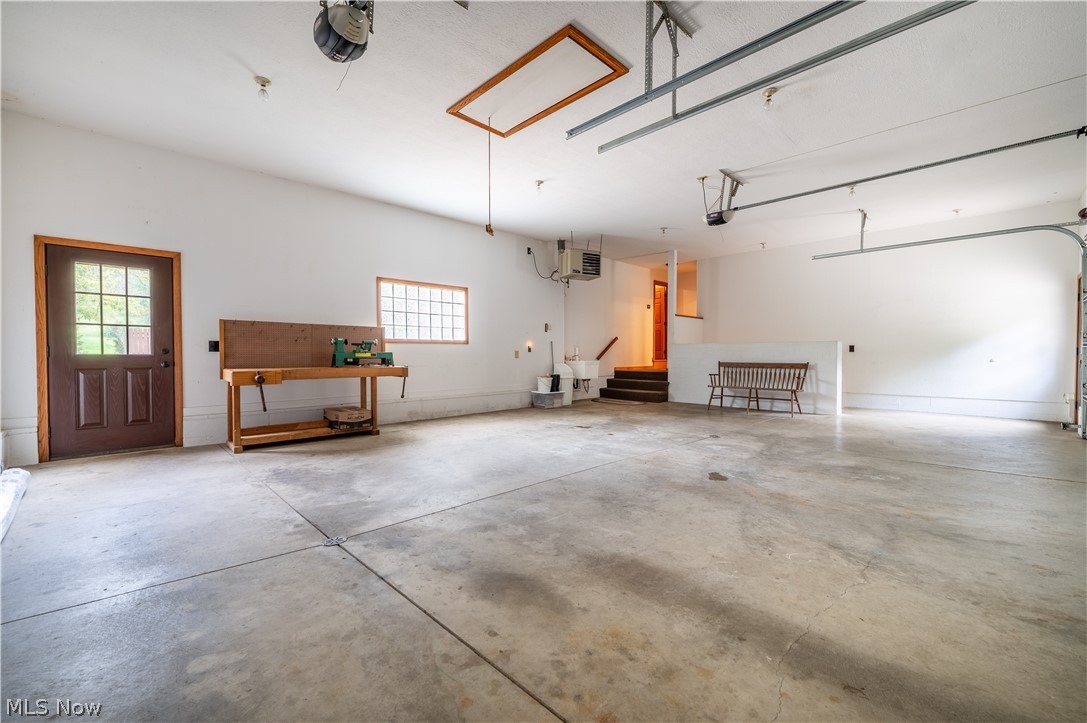 552 Springwood Circle SW New Philadelphia OH 44663