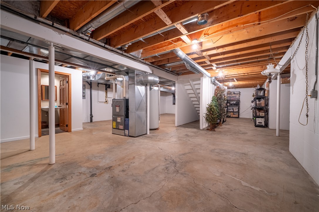 552 Springwood Circle SW New Philadelphia OH 44663