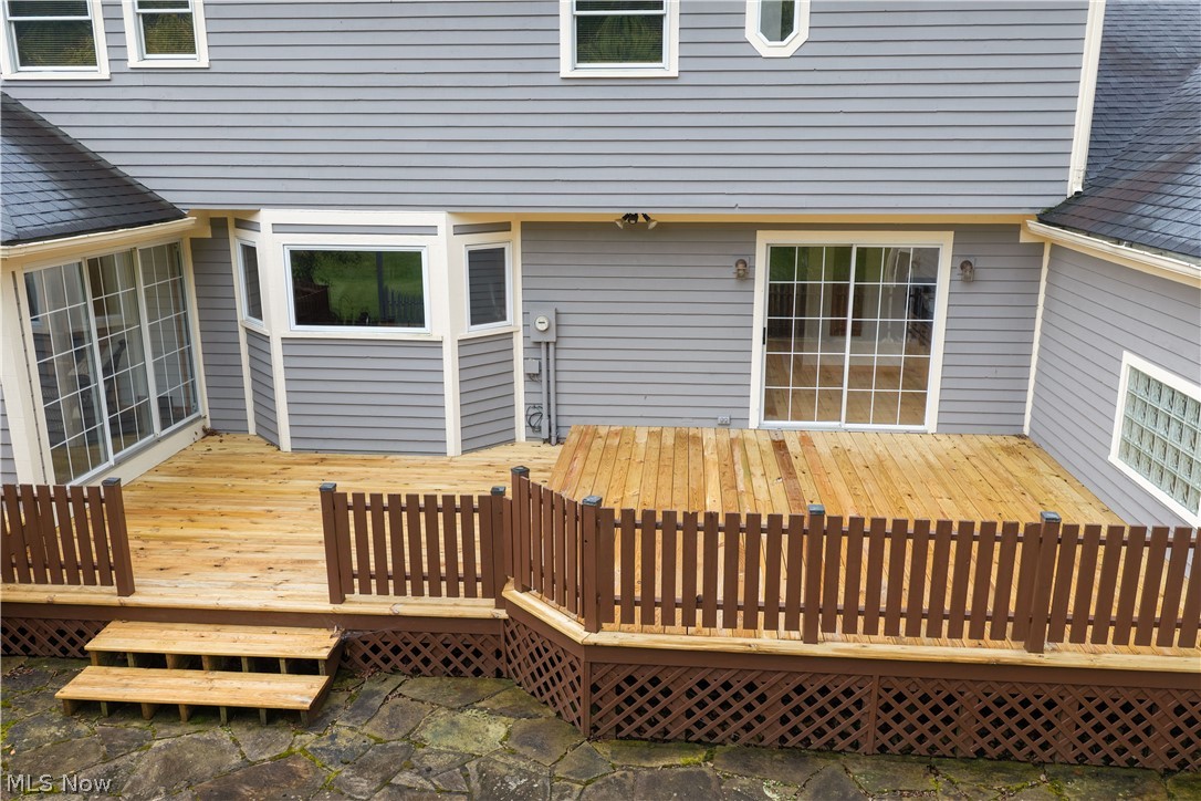 552 Springwood Circle SW New Philadelphia OH 44663