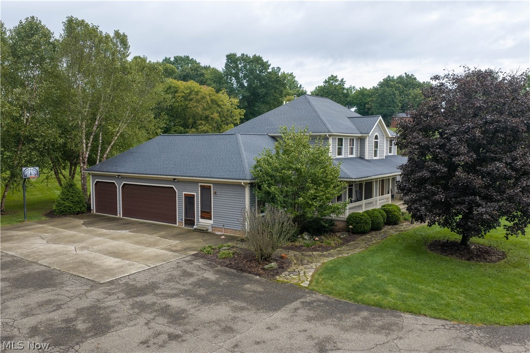 552 Springwood Circle SW New Philadelphia OH 44663