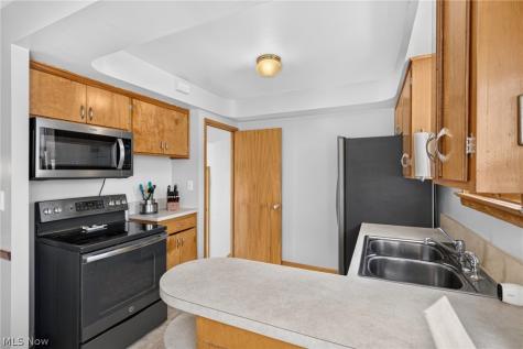 5392 E 132nd Street Garfield Heights OH 44125
