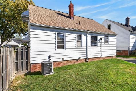 5392 E 132nd Street Garfield Heights OH 44125