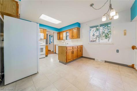 4134 Sarasota Drive Parma OH 44134