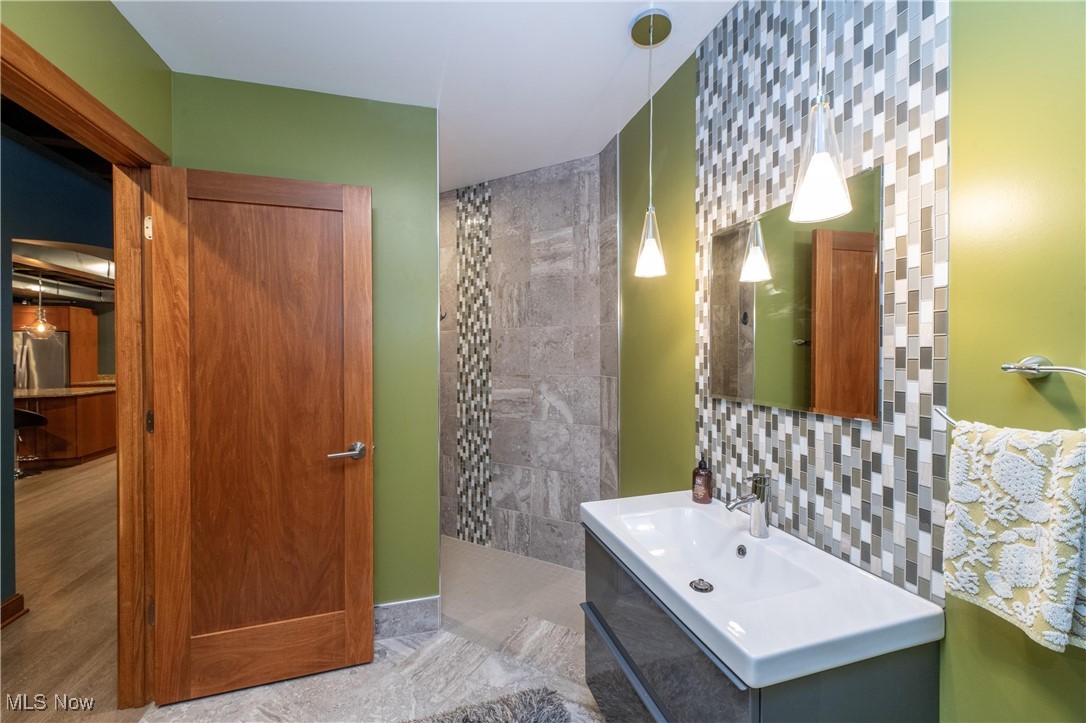 6220 Williams Drive Broadview Heights OH 44147