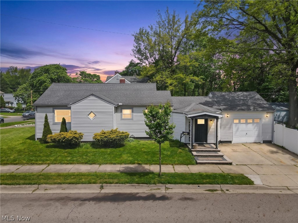 1043 Slosson Street Akron OH 44320