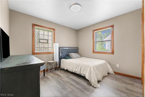 1043 Slosson Street Akron OH 44320