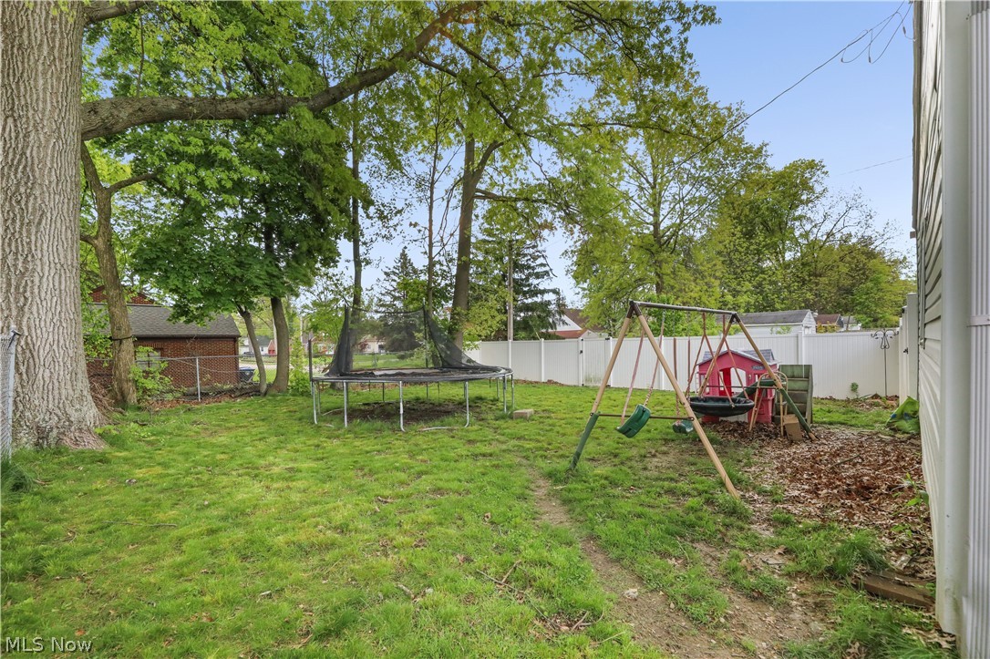 1043 Slosson Street Akron OH 44320