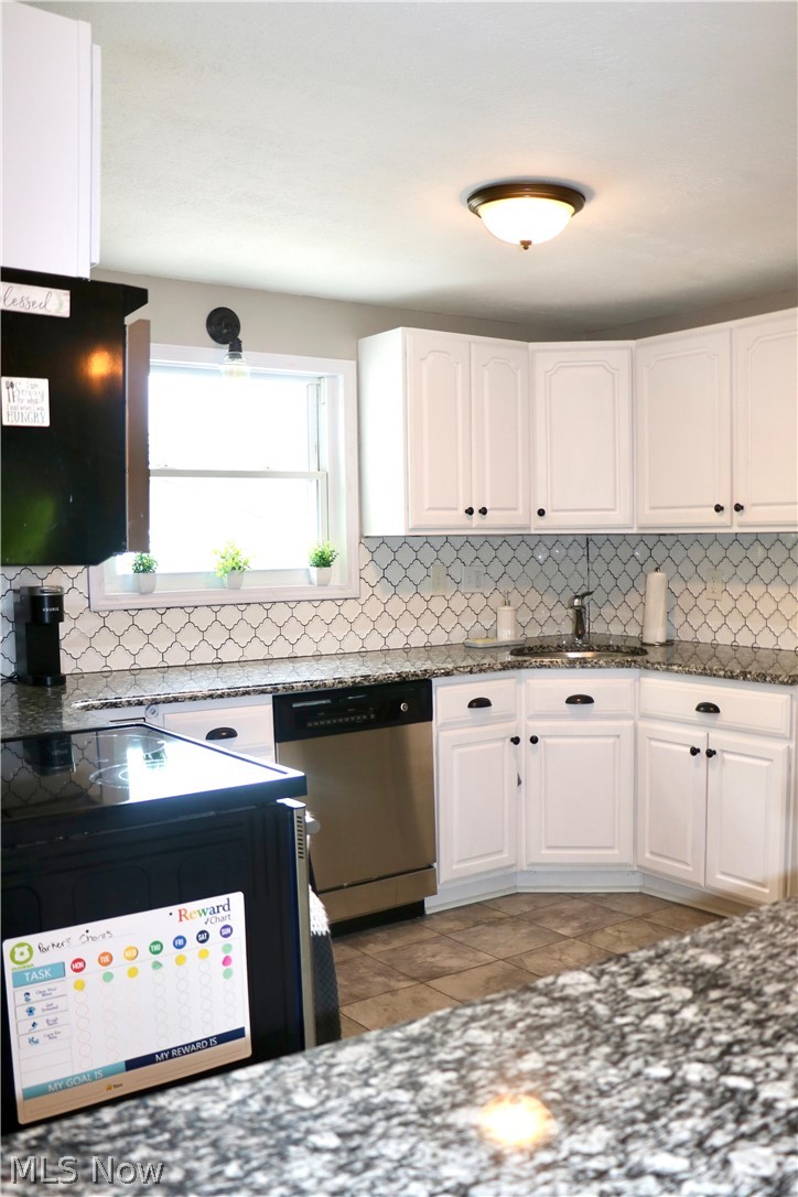 8463 Dewey Road Montville OH 44064
