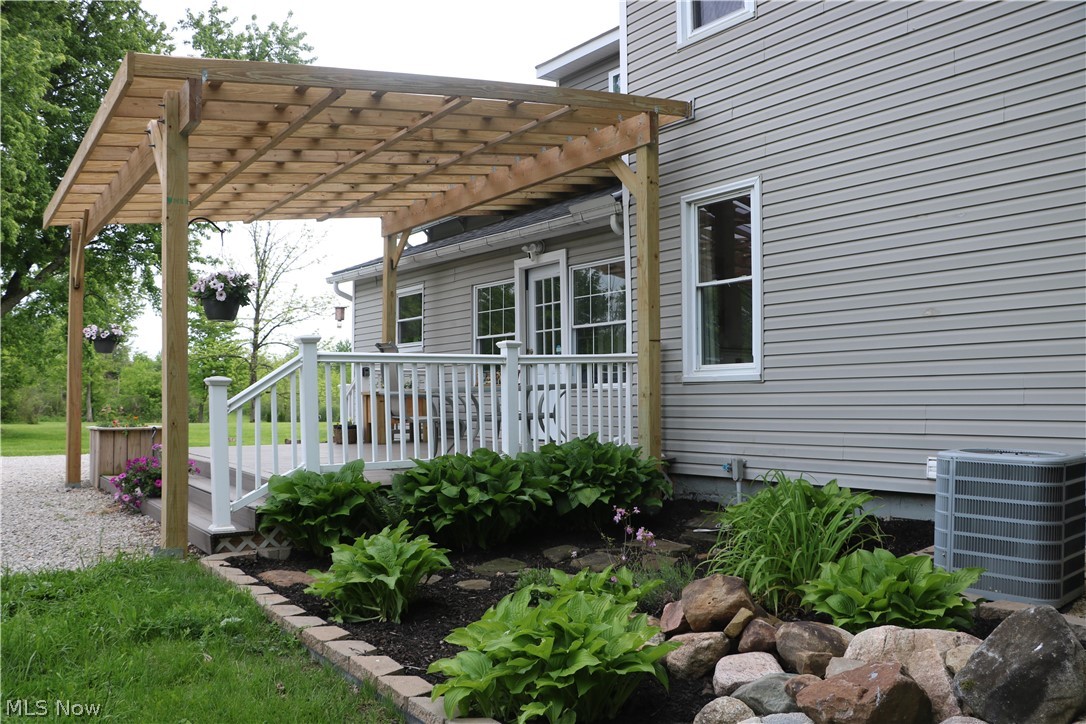 8463 Dewey Road Montville OH 44064