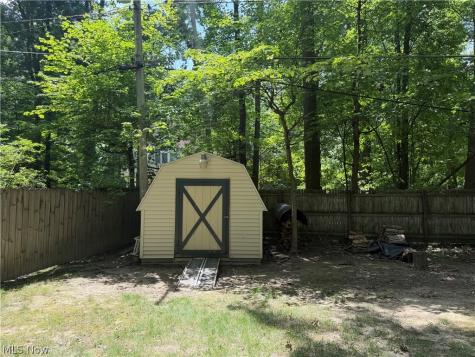 2082 Willowdale Drive Stow OH 44224
