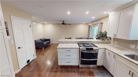 2082 Willowdale Drive Stow OH 44224